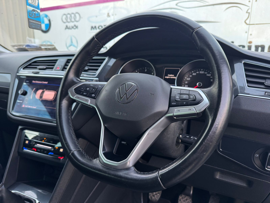2021 Volkswagen Tiguan LIFE 2.0 TDI MANUAL 6SPEED FWD 122BHP 5 5DR €26,800