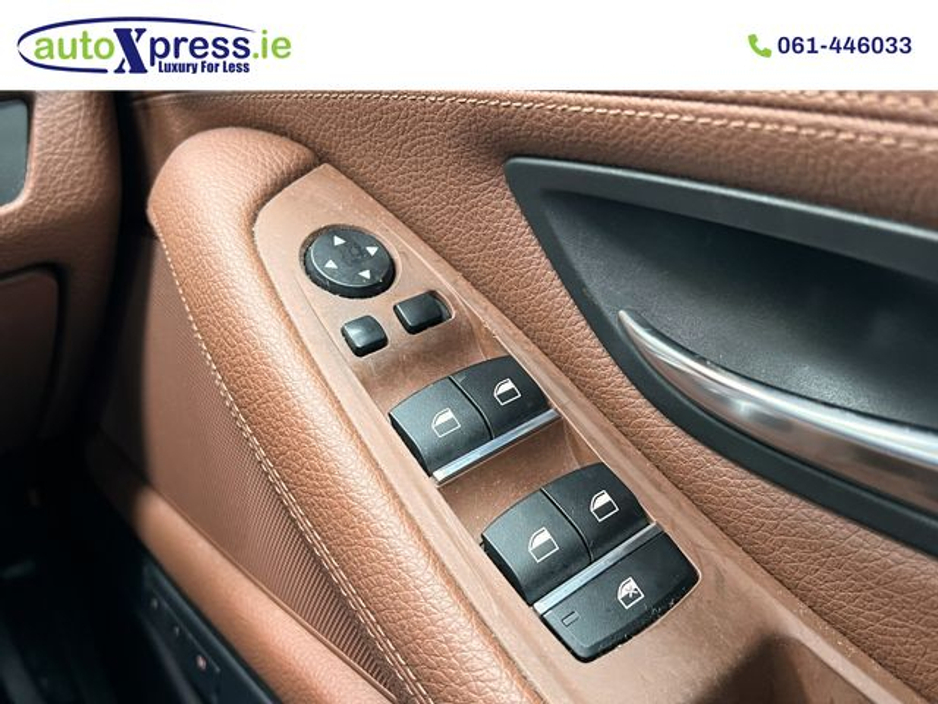 2016 BMW 5 Series - image 32