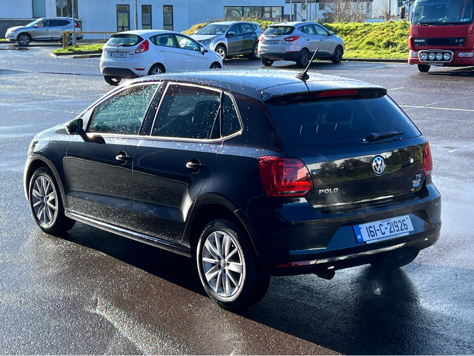 2016 Volkswagen Polo 1.2 TSI Automatic DSG high spec €13,495