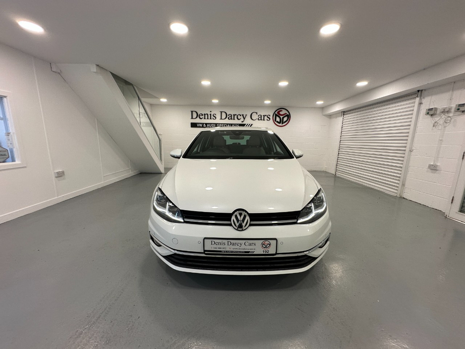 2019 Volkswagen Golf - image 5