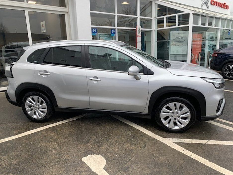 2023 Suzuki SX4 S-Cross - image 2