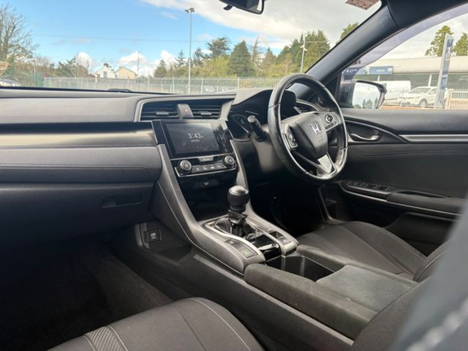 2018 Honda Civic - image 8