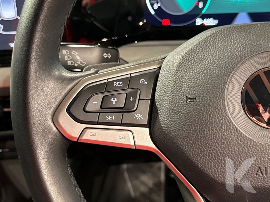 2021 Volkswagen Golf ETSI ACTIVE - FACTORY ALLOYS - DIGITAL DASH - PADDLE SHIFT - REVERSE CAMERA €23,950