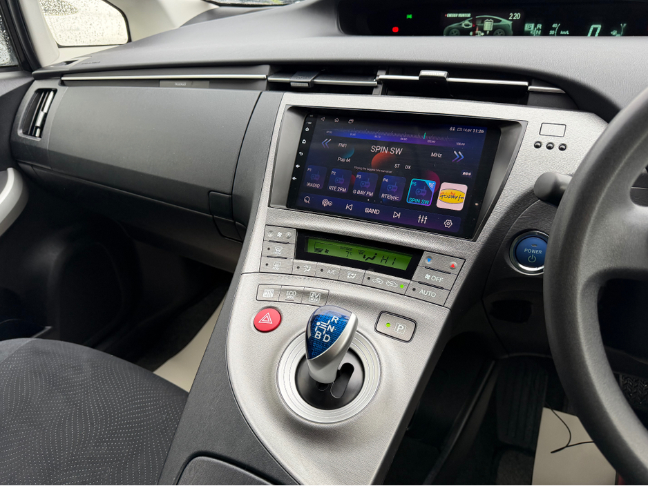 2015 Toyota Prius Self charge hybrid - High spec - Low mileage €9,890