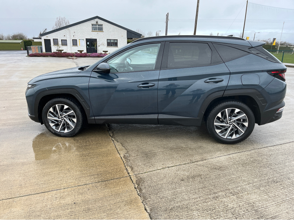 2022 Hyundai Tucson - image 11