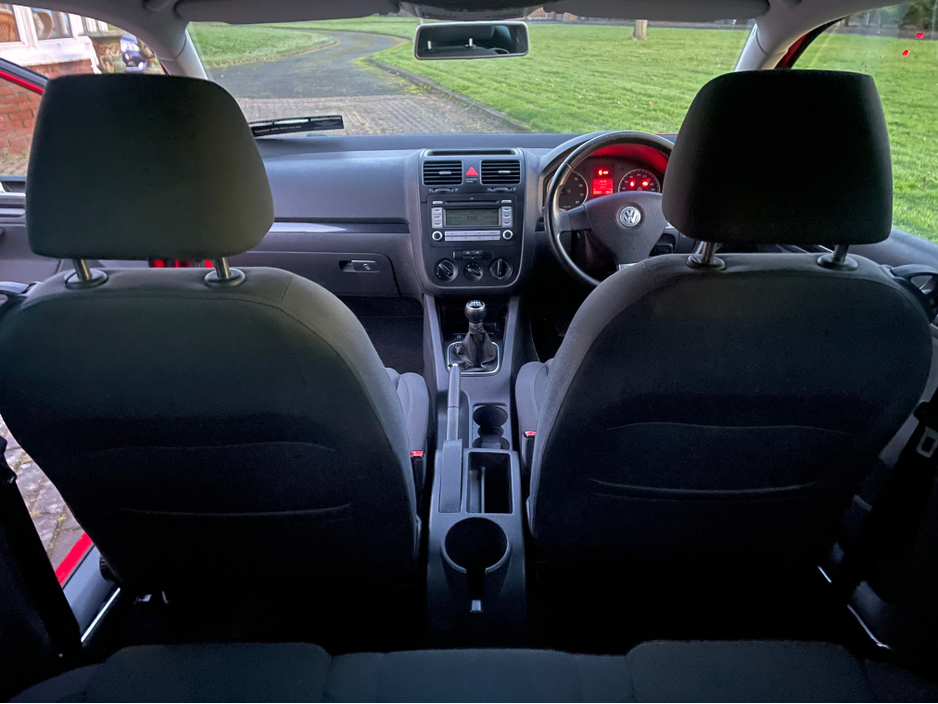 2008 Volkswagen Golf - image 12