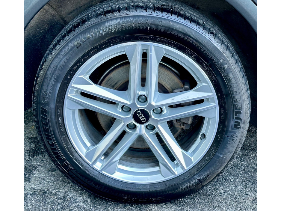 2023 Audi Q5 - image 25