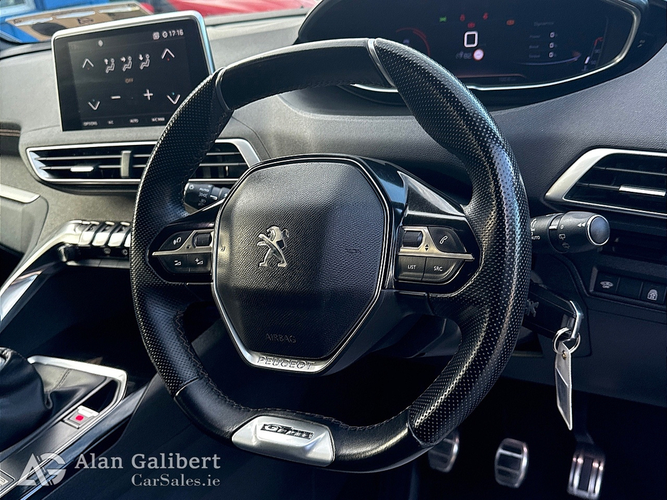 2019 Peugeot 3008 - image 12