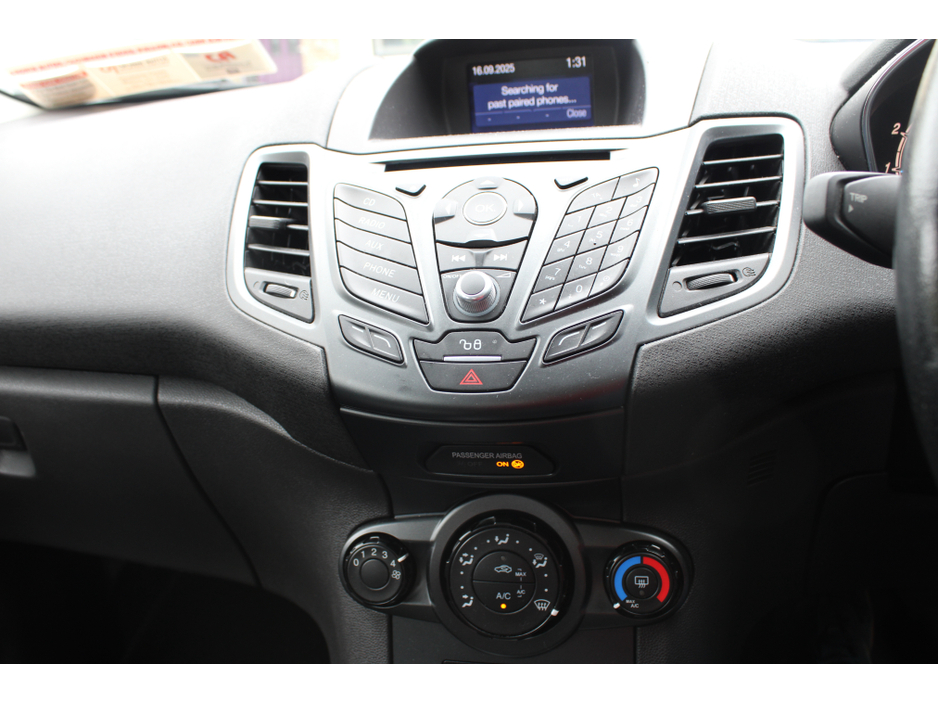 2017 Ford Fiesta ZETEC 1.25 60PS M5 5DR €11,495