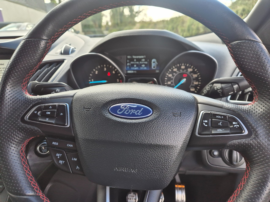 2019 Ford Kuga - image 16