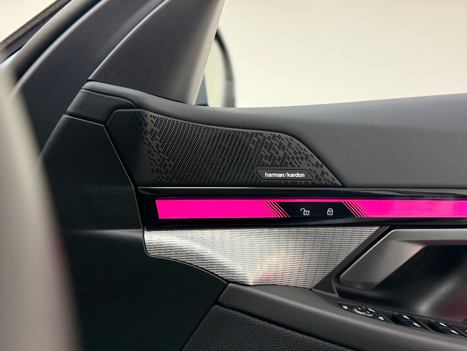 2024 BMW i5 40 M SPORT EDRIVE *PAN ROOF* €63,990