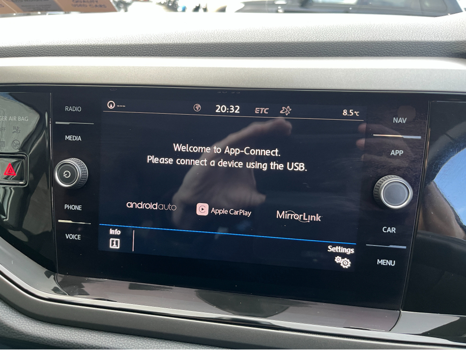 2020 Volkswagen Polo COMFORTLINE AUTOMATIC 1.0 PETROL //ADAPTIVE CRUISE CONTROL//KEYLESS ENTRY//WIRELESS PHONE CHARGING//REVERSE CAMERA// €17,950