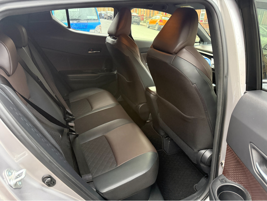 2017 Toyota C-HR 1.8 Hybrid Automatic, Only 54kms! New Nct 12/2027, Apple Car Play, Android Auto, Sat Nav, Parking Sensors, Alloys, A/C, Cruise Control, Half Leather, Heated Seats, Finance Available, SIMI Dealer, €18,950