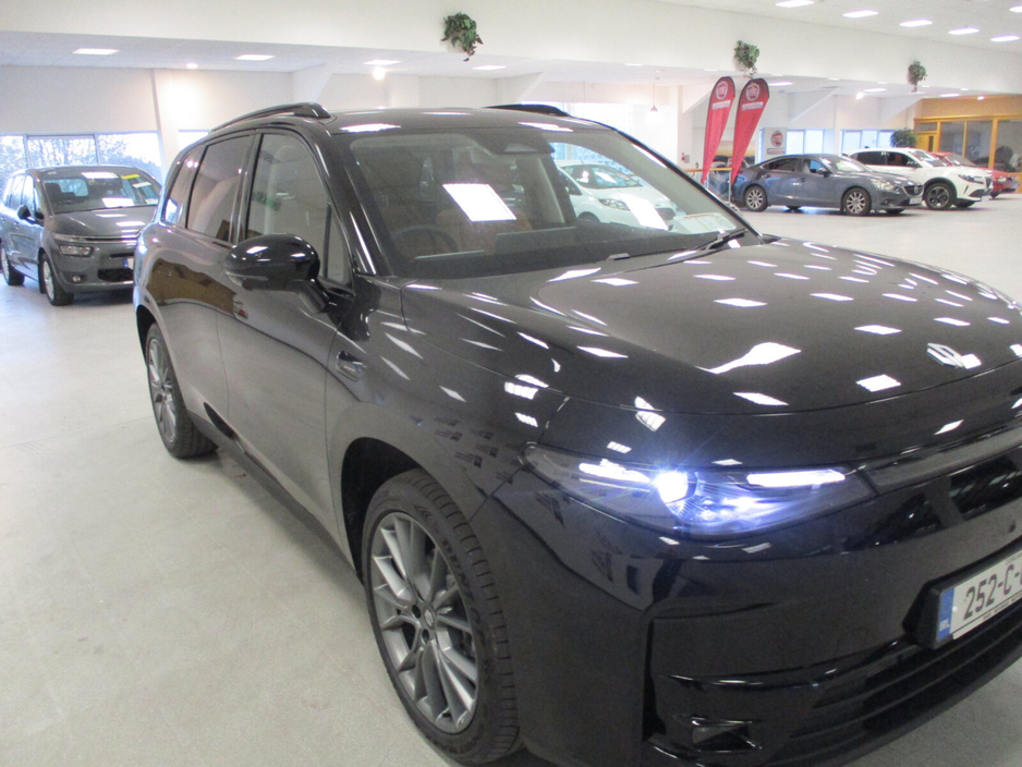 2025 Leapmotor C10 EREV 28.4kWh Design €45,950