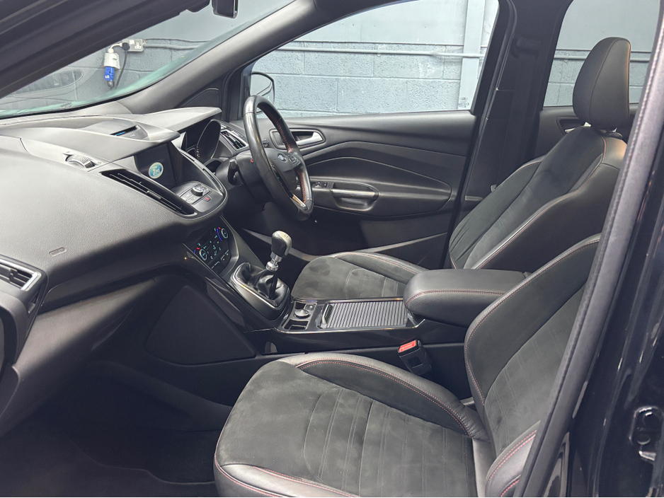 2018 Ford Kuga 1.5 TDCI 120PS FW FWD 4DR ST-LINE €18,500