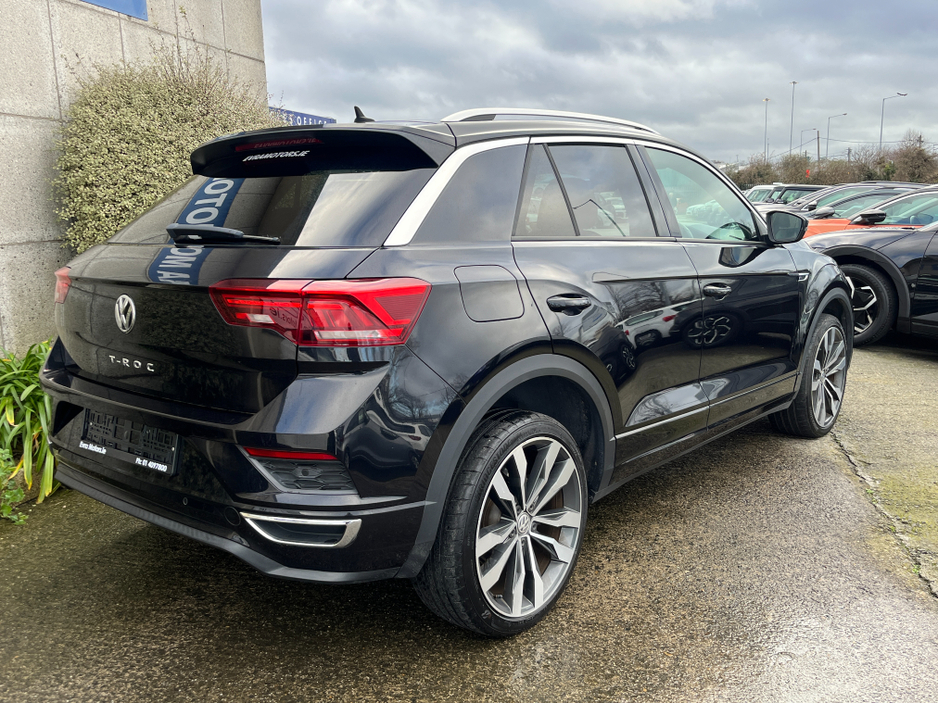 2020 Volkswagen T-Roc R-LINE AUTOMATIC 2.0 DIESEL //HALF LEATHER SEATS//KEYLESS ENRTY//ADAPTIVE CRUISE CONTROL//REVESE CAMERA// €25,950
