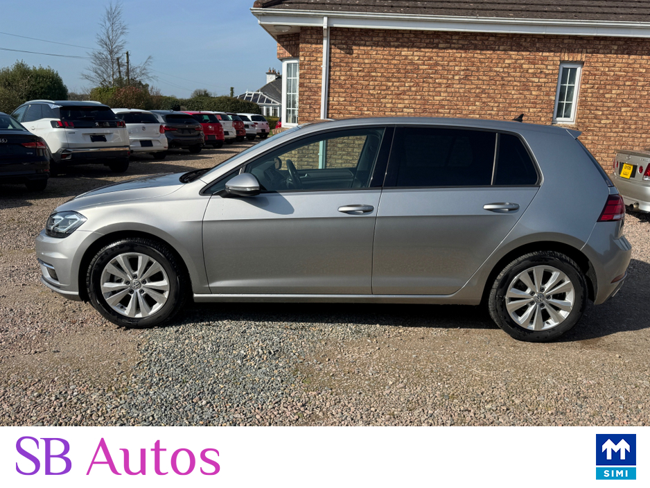 2018 Volkswagen Golf - image 5