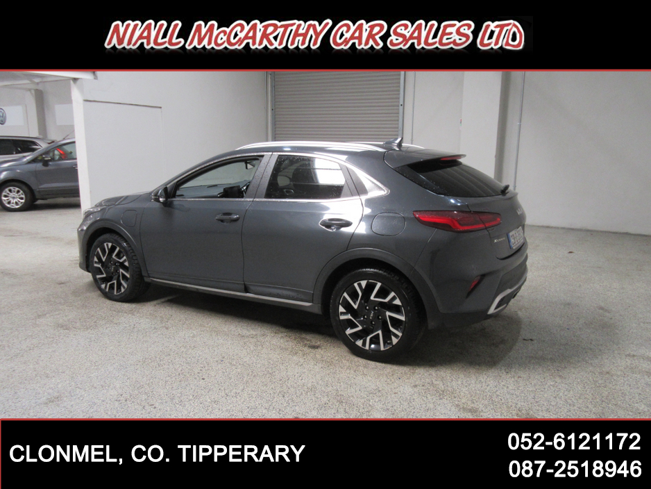 2023 Kia XCeed - image 8