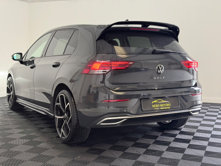 2021 Volkswagen Golf - image 6