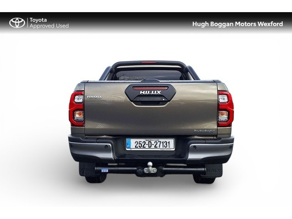 2025 Toyota Hilux 2.8D4D INVINCIBLE + VAT €53,655