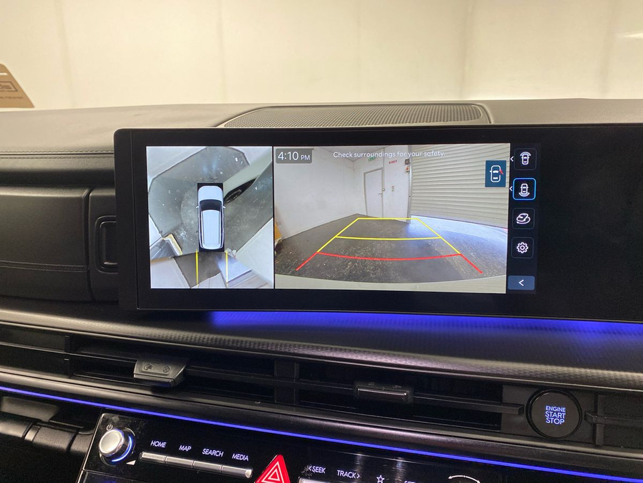 2025 Hyundai Santa Fe - image 19