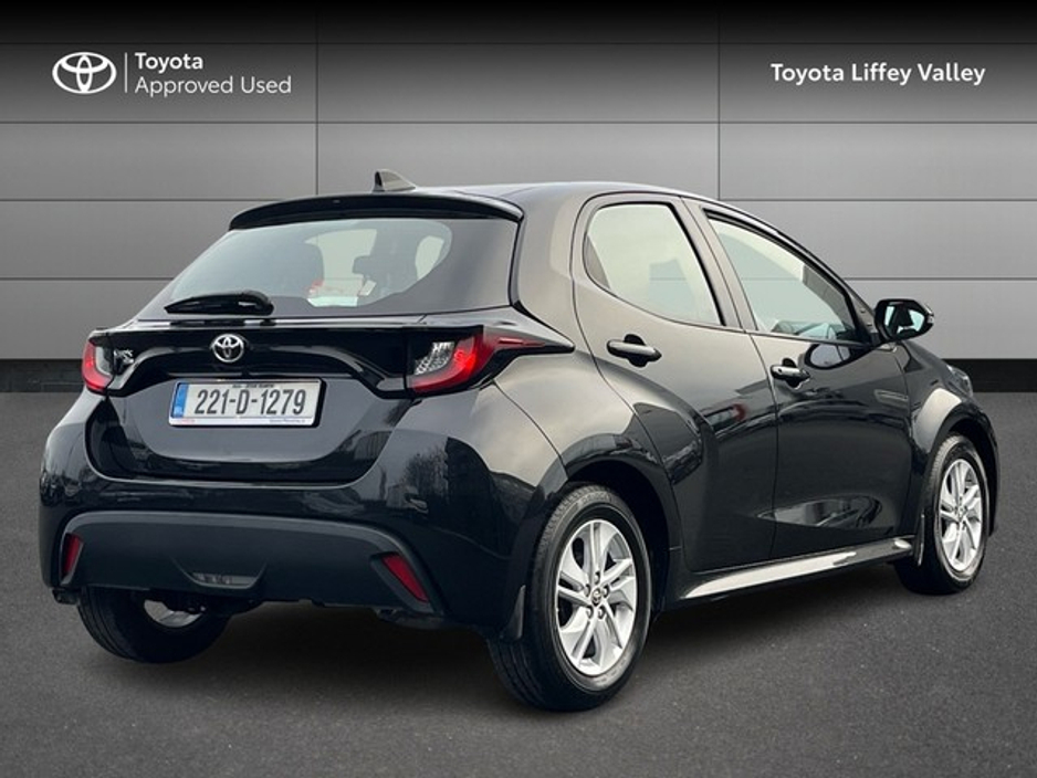2022 Toyota Yaris 1.0 LUNA 4DR €18,450