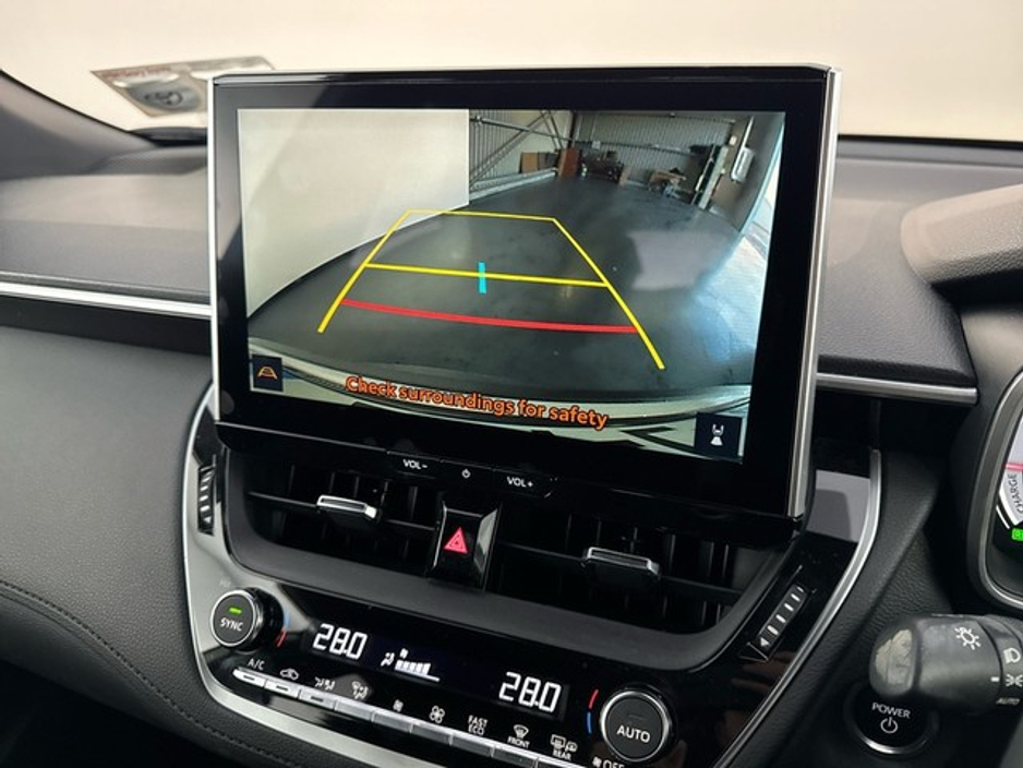 2023 Toyota Corolla Cross 2.0 Sport Hybrid *Black Roof* €34,950