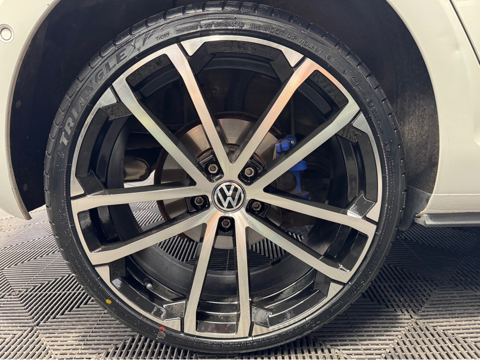 2015 Volkswagen Golf 1.4 GTE 201PS S/A 5DR AUTO €15,950