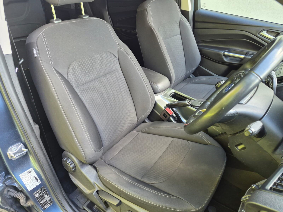 2019 Ford Kuga - image 16