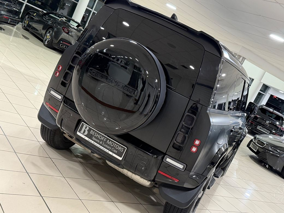 2023 Land Rover Defender 3.0 D300 SE COMMERCIAL 3 SEATER N1=LOW MILES//HUGE SPEC//1 OWNER=FULL LAND ROVER SERVICE HISTORY=TAILORED FINANCE PACKAGES AVAILABLE=TRADE IN'S WELCOM €59,995