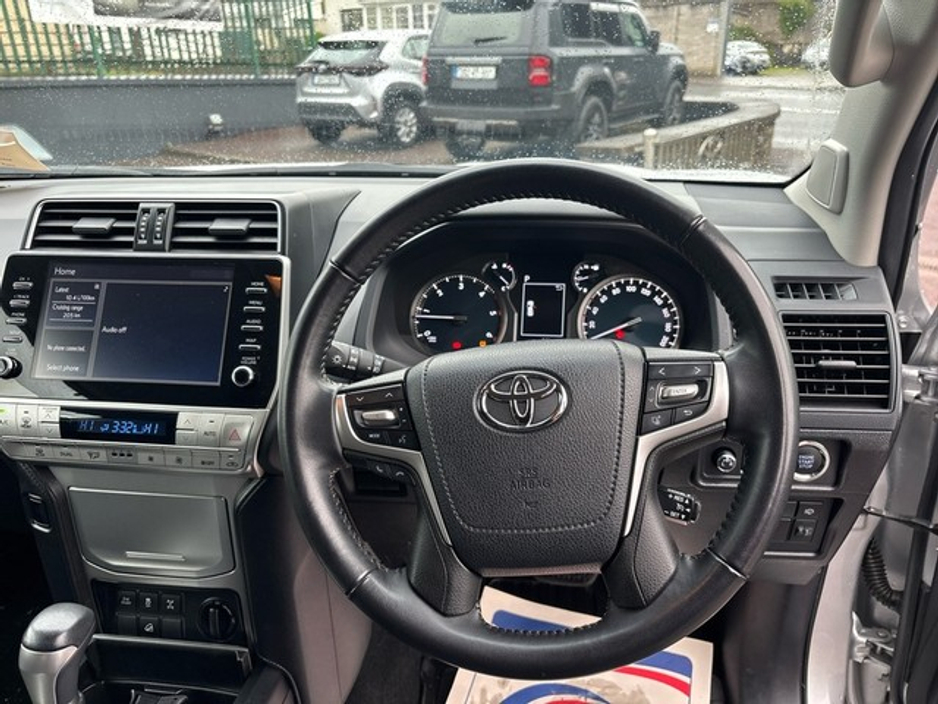 2024 Toyota Landcruiser - image 9