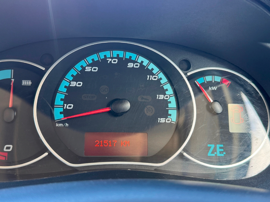 2020 Renault Kangoo - image 9