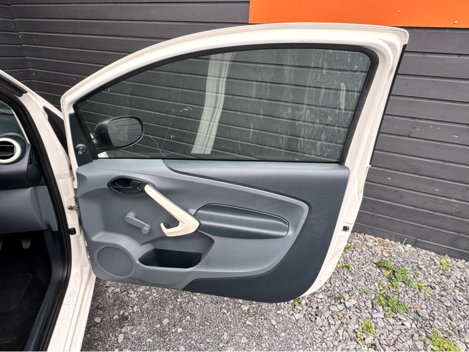 2014 Ford Ka 1.2 STUDIO 3DR €5,495