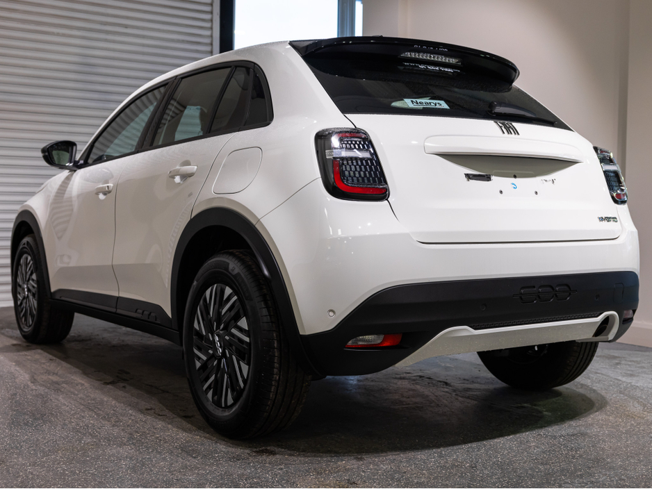 2026 Fiat 600 - image 6