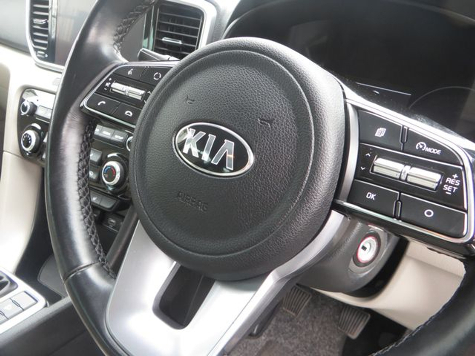 2021 Kia Sportage - image 20