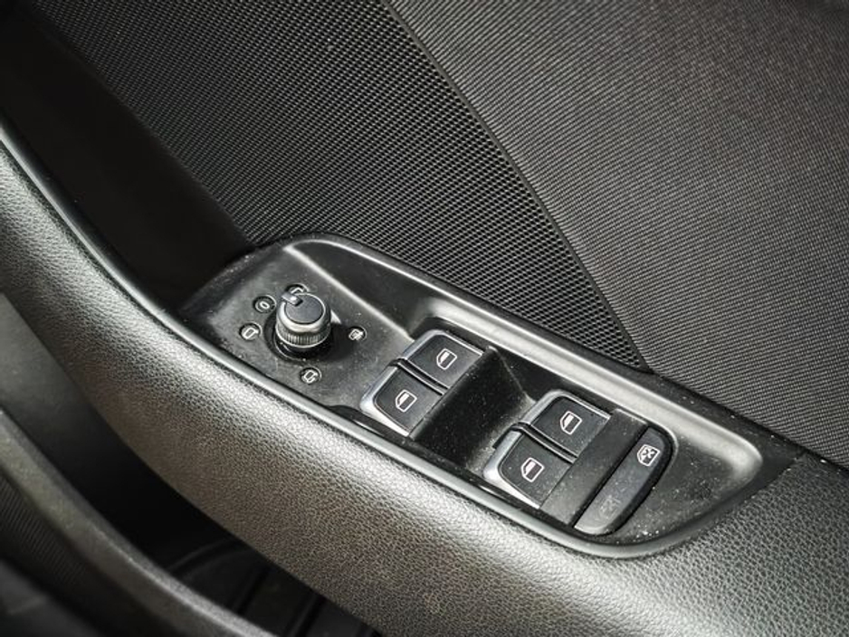 2015 Audi A3 - image 23