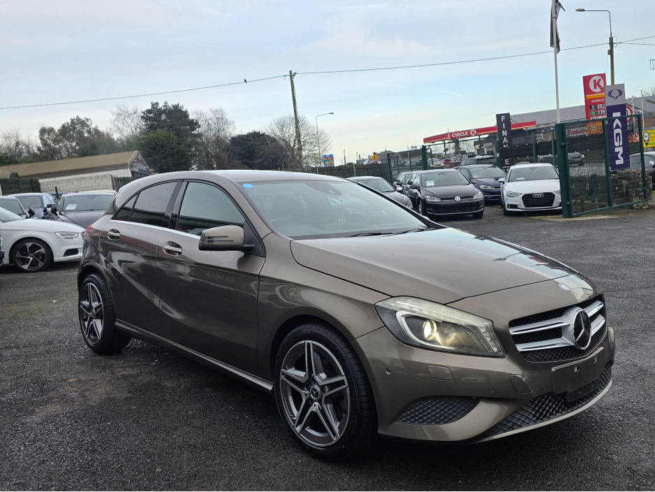 2013 Mercedes-Benz A Class A180 AMG INTERIOR HALF LEATHER SEATS / HI SPEC / SYSTEM LOW ROAD TAX BAND / SIMI DEALER