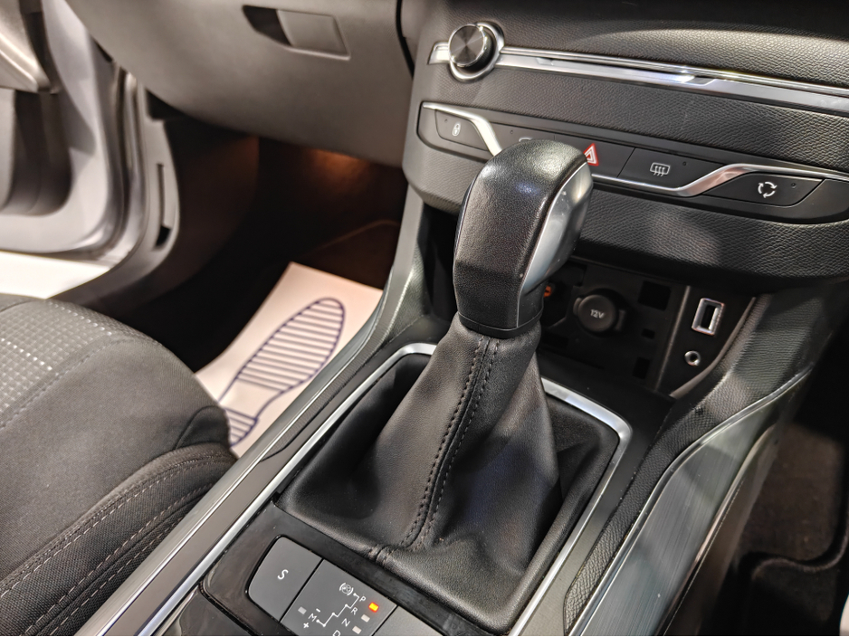 2016 Peugeot 308 1.6 HDI BLUE 120 ALLURE E EAT6 5DR AUTO €9,750