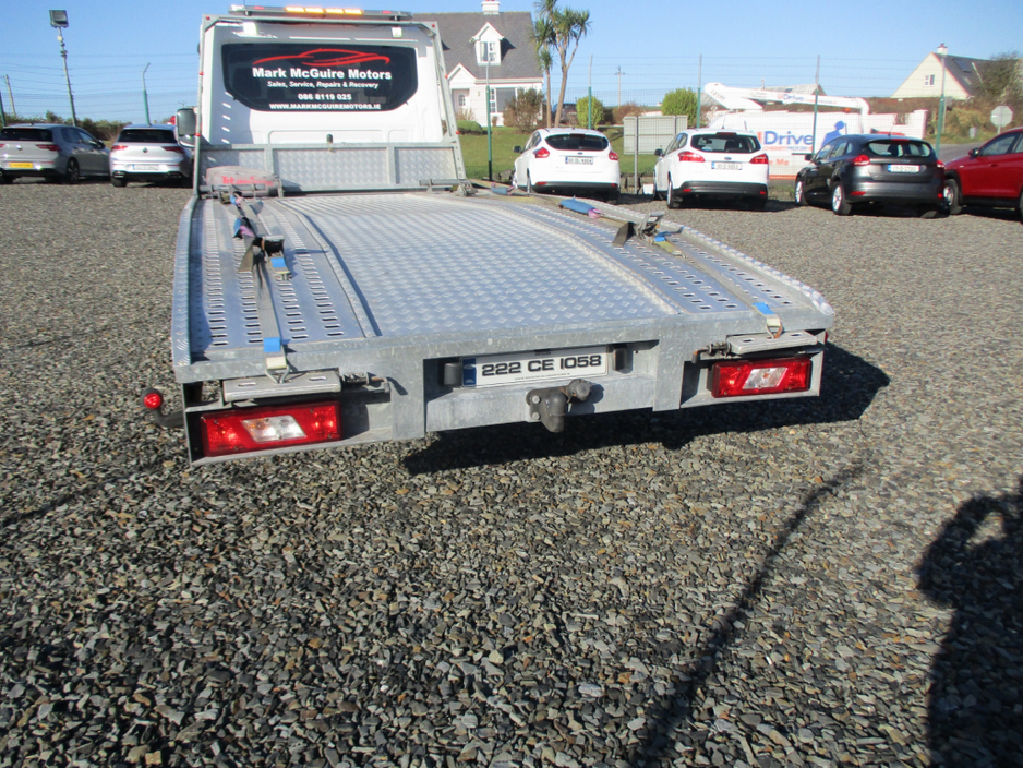 2022 Ford Transit - image 11