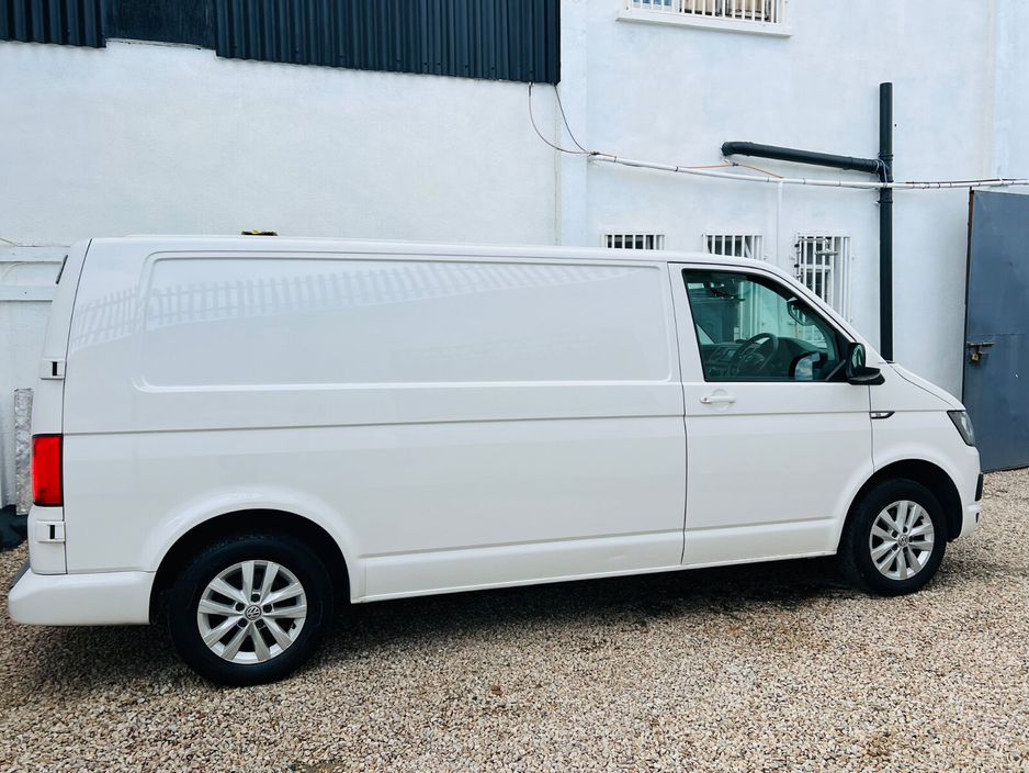 2019 Volkswagen Transporter  €16,750