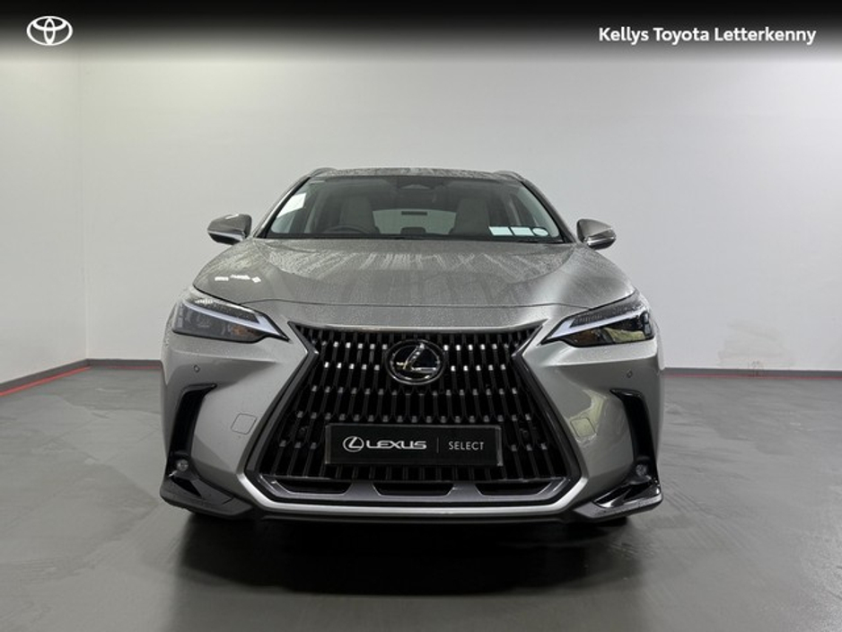 2025 Lexus NX 450 h+ - image 5