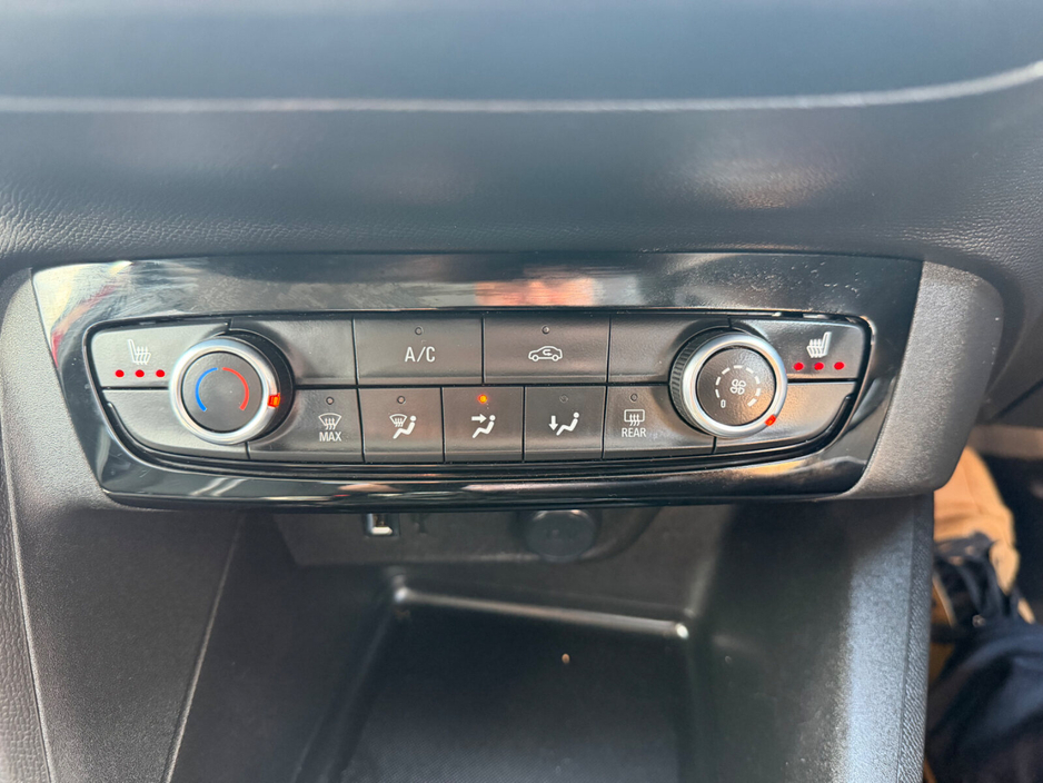 2023 Opel Corsa - image 10