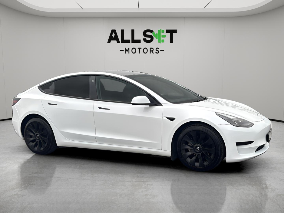 2021 Tesla Model 3 - image 14