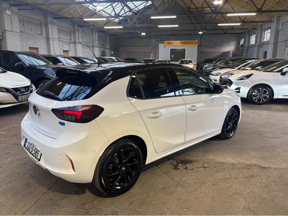 2022 Opel Corsa - image 17