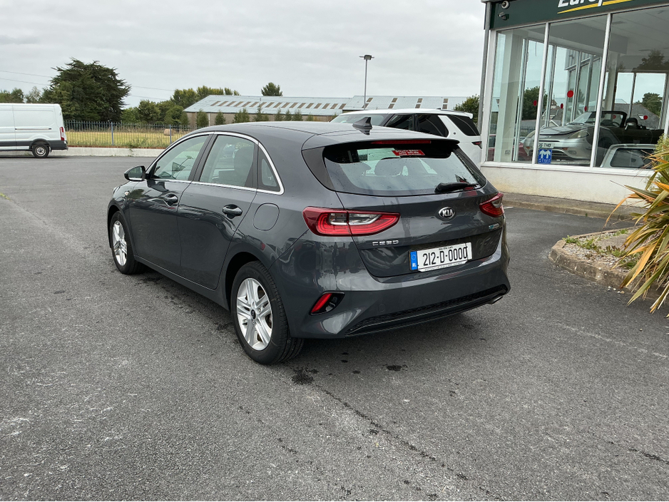 2021 Kia Ceed 2 CRDI ISG MHEV €21,995