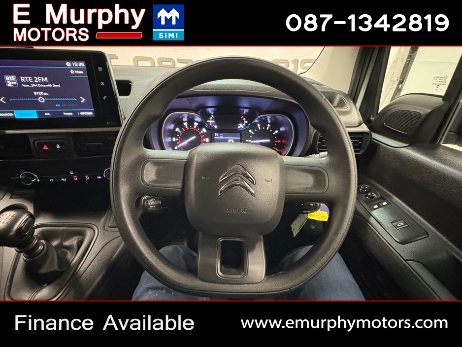 2023 Citroen Berlingo - image 18