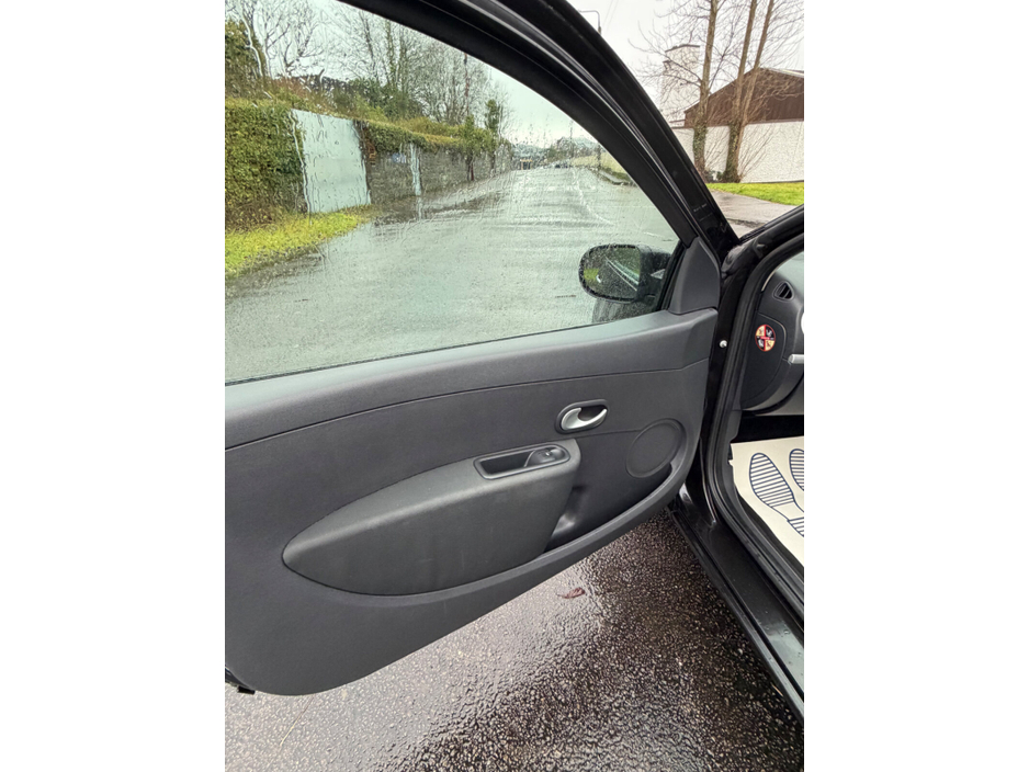 2010 Renault Clio 1.2 16V ETH ROYALE ECO €2,950