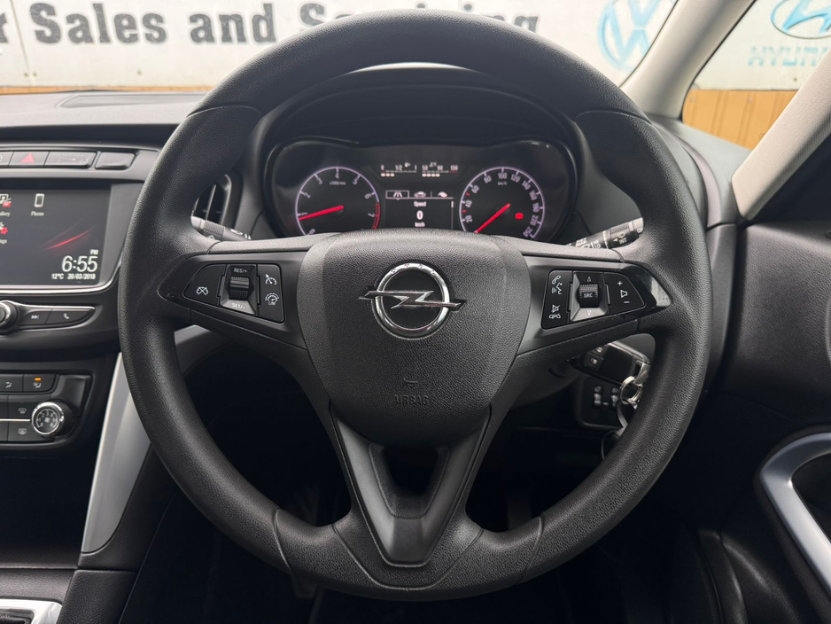 2018 Opel Zafira - image 28