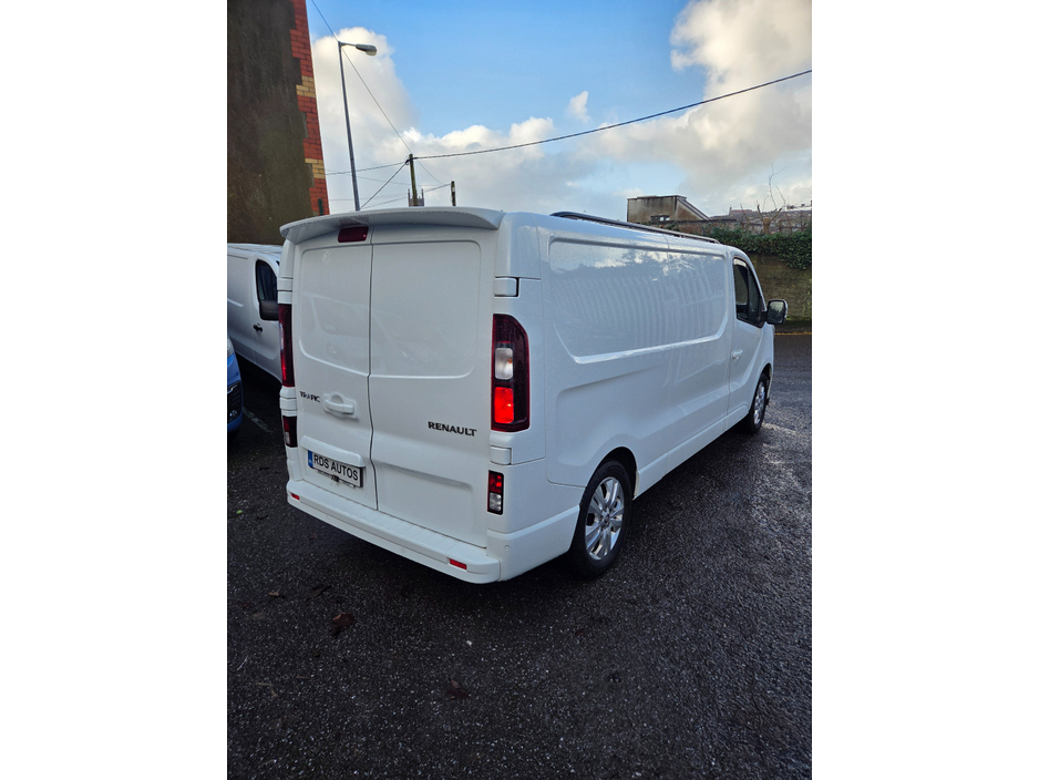 2022 Renault Trafic LL30 BLUE DCI 130 SPORT PANEL €20,000