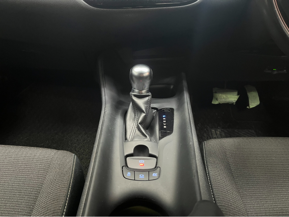 2019 Toyota C-HR €19950 2019 TOYOTA C-HR S LED PACKAGE 1.8 AUTOMATIC / CRUISE CONTROL AND MORE €19,950